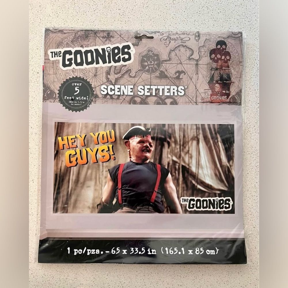 Goonies Halloween Scene Setter